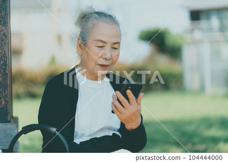 female, lady, woman 104444000
