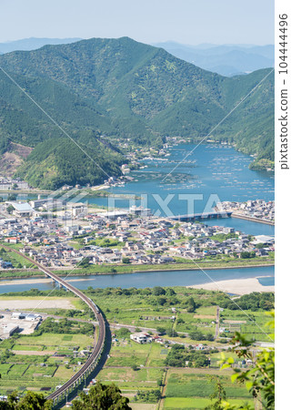 [Kisei Main Line] Limited Express Nanki Crossing Lake Shiraishi and Choshi River 104444496