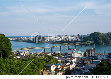 [Kise Main Line] Limited Express Nanki Crossing the Kumano River Bridge 104444801