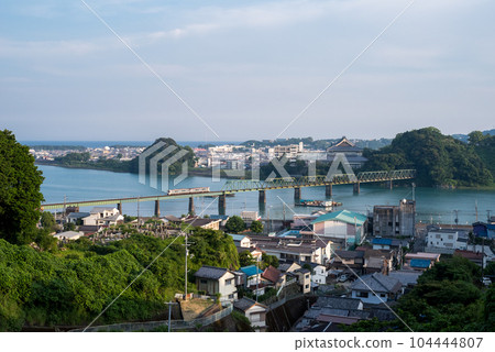 [喜瀨本線] 穿越熊野川大橋的普通列車 104444807