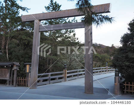 伊勢神宮的鳥居 伊勢神宮的鳥居 104446180