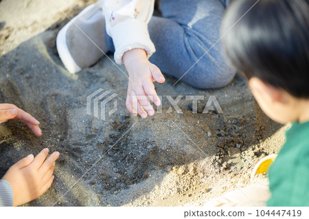 Park, sandbox, children 104447419
