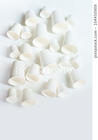 Different sizes take away coffee cups mock up, monochrome image. 104450909