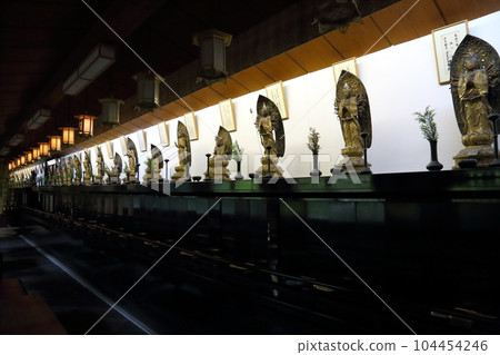 寬慈寺三十三所堂<高野山真言宗大澤山花寺>[大阪府池田市] 104454246
