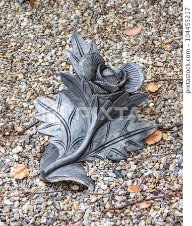Decorative tiles after the demolition of the main hall of Kyushoji Temple 104455217