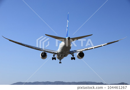 Takeoff and landing at Osaka Itami Airport Takeoff and landing at Osaka Itami Airport 104461267