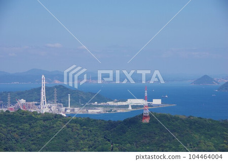 從香川縣青山眺望盤之州町工廠和玉野市 104464004