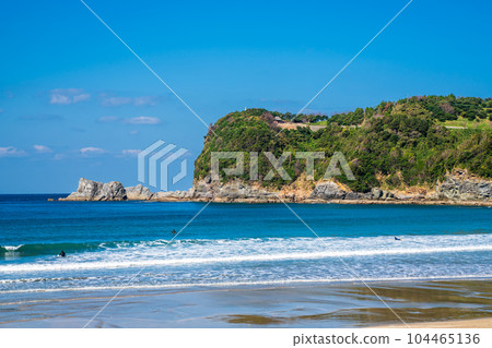 Shiratsuruhama Beach [Amakusa City, Kumamoto Prefecture] 104465136
