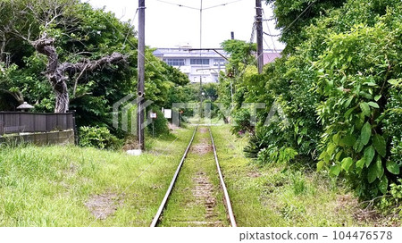 Scenery of the railroad tracks near Tokawa Station in Choshi City, Chiba Prefecture 104476578