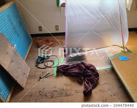 滅白蟻實例 材料背景(檢查門、工作入口) 滅白蟻實例 材料背景(檢查門、工作入口) 104478440