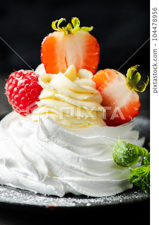 Pavlova Nest Pavlova Nest 104478956