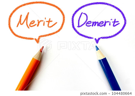 Colored pencils discussing advantages and disadvantages 104480664
