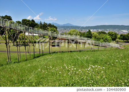 A slider down the Odawara prairie 104480900