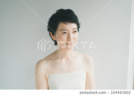 female, lady, woman 104481602