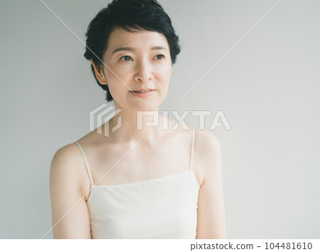 女生 女孩 女性 104481610