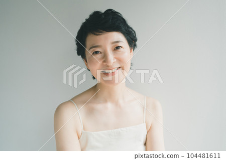 女生 女孩 女性 104481611