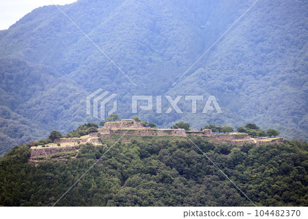 Takeda Castle Ruins seen from Ritsuunkyo No. 1 Observatory (Takeda Castle Ruins, Asago City, Hyogo Prefecture) Takeda Castle Ruins seen from Ritsuunkyo No. 1 Observatory (Takeda Castle Ruins, Asago City, Hyogo Prefecture) 104482370