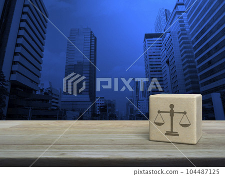 Business legal service concept 104487125