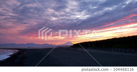 Chigasaki Beach [June] 104488116