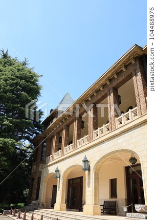 Scenery of the main residence Western-style building seen from the former Marquis Maeda's lawn in Komaba, Meguro-ku, Tokyo 104488976