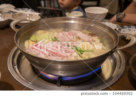 Chanko Nabe Chanko Nabe 104489302