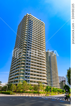 Tower apartments in the Minato Mirai 21 district, Yokohama City, Kanagawa Prefecture Tower apartments in the Minato Mirai 21 district, Yokohama City, Kanagawa Prefecture 104490185