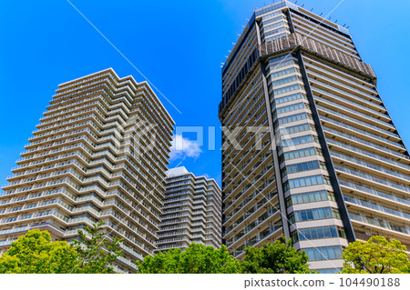 Tower apartments in the Minato Mirai 21 district, Yokohama City, Kanagawa Prefecture Tower apartments in the Minato Mirai 21 district, Yokohama City, Kanagawa Prefecture 104490188