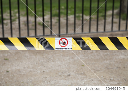 Spanish barricade tape Spanish barricade tape 104491045