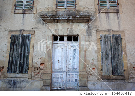 This old house needs a renovation This old house needs a renovation 104493418