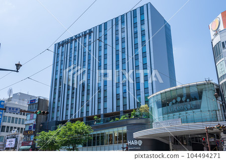 Scenery of the downtown area that can be seen from the streetcar street "OMO5 scenery" (Suidocho, Kumamoto City) 104494271