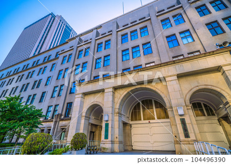 日本東京政府辦公區的城市景觀。俯瞰財政部和國稅局主樓 104496390