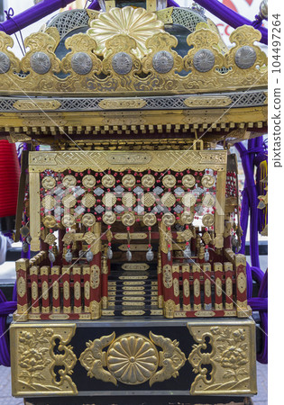 神轎 大國玉神社 神轎裝飾 黃金神轎祭 傳統活動 春夏祭 華麗神轎 神轎 大國玉神社 神轎裝飾 黃金神轎祭 傳統活動 春夏祭 華麗神轎 104497264