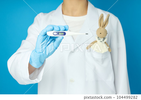 Concept of children health care and treatment 104499282