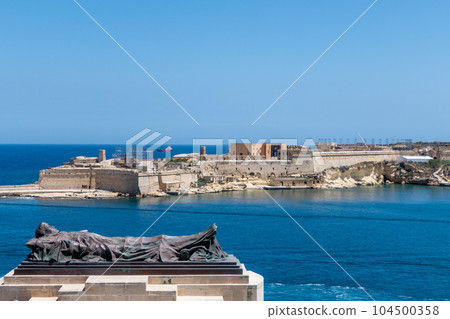 Malta, Valletta, Monument to the Unknown Soldier, Lower Barrakka Gardens 104500358