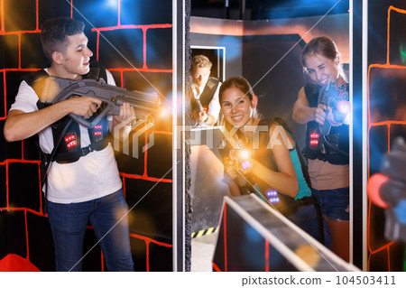 Glad players playing in teams 104503411