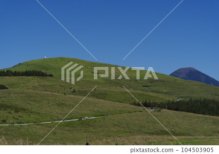 從自動駕駛霧之站站眺望霧峰高原車磨山 104503905
