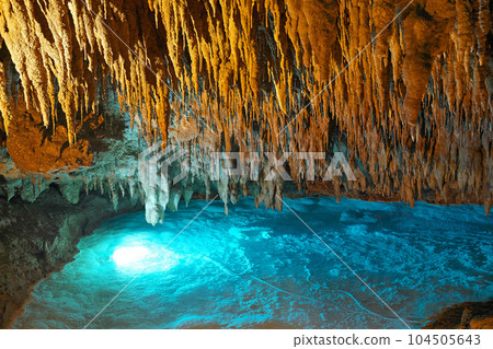 [Okinawa World Gyokusendo] Tamagusuku Maekawa, Nanjo City, Okinawa Prefecture 104505643