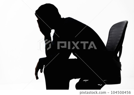 思考的人剪影 104508456