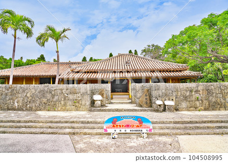 [Okinawa World Kamieshuya] Tamagusuku Maekawa, Nanjo City, Okinawa Prefecture 104508995
