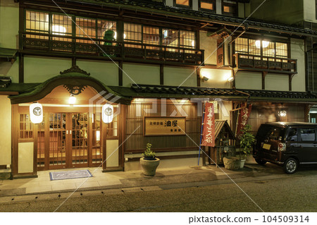 湯原溫泉,岡山縣真庭市的溫泉街 湯原溫泉,岡山縣真庭市的溫泉街 104509314