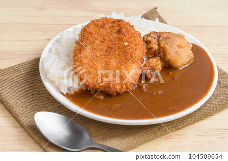 炸丸子和咖哩炸雞 炸丸子和咖哩炸雞 104509654