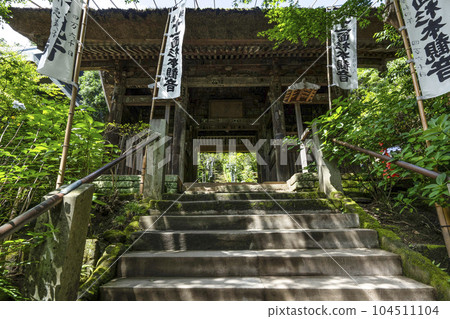 Sugimoto Temple (Kamakura) Niomon Gate 104511104