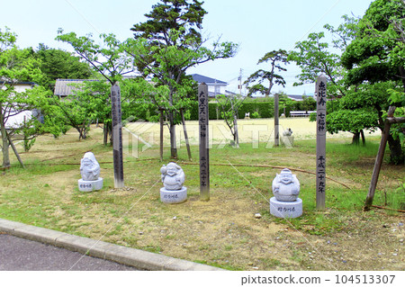 [Kagawa] Oshima in early summer The Seven Lucky Gods in Oshima Seishoen 104513307