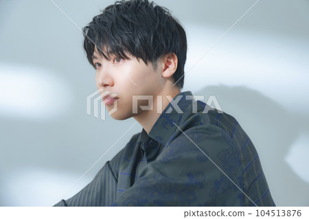 Men's fashion portraits, men's cosmetics, skin care Men's fashion portraits, men's cosmetics, skin care 104513876