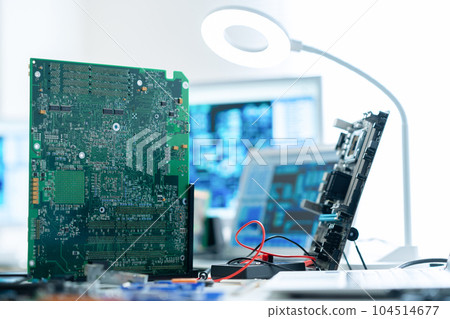 在潔淨室中檢查基材 在潔淨室中檢查基材 104514677