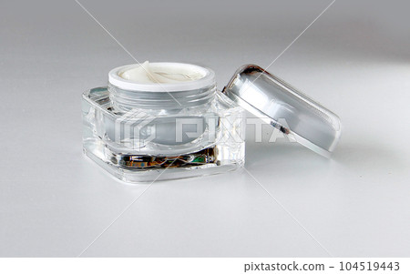 Cosmetic cream for anti-aging rejuvenation care to maintain the skin healthy. Cosmetic cream for anti-aging rejuvenation care to maintain the skin healthy. 104519443