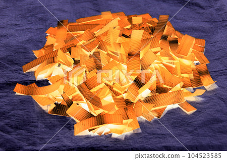 Used PP band cut short (color reversed) Used PP band cut short (color reversed) 104523585