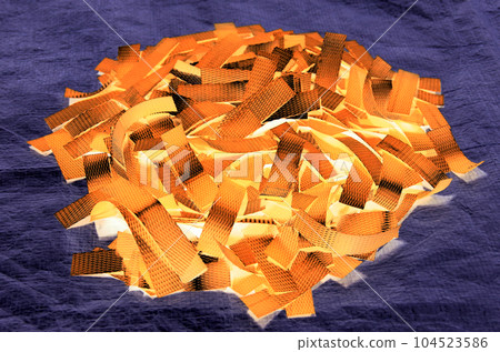 二手PP帶剪短（顏色反轉） 104523586