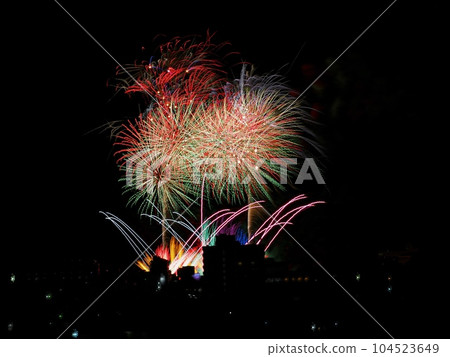 Peron fireworks display seen from JR Aioi Station Shinkansen platform 104523649