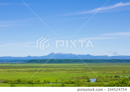 從北海道釧路濕地細岡展望台眺望阿寒富士 104524754